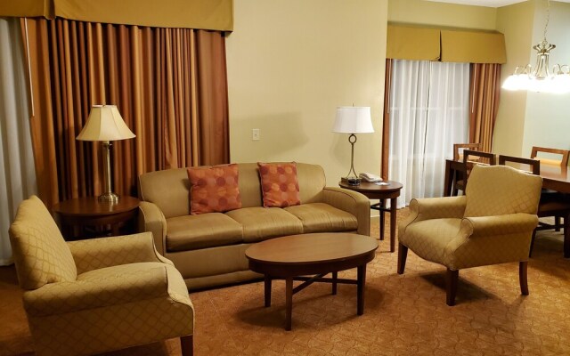 Nashville 2BD Lockoff