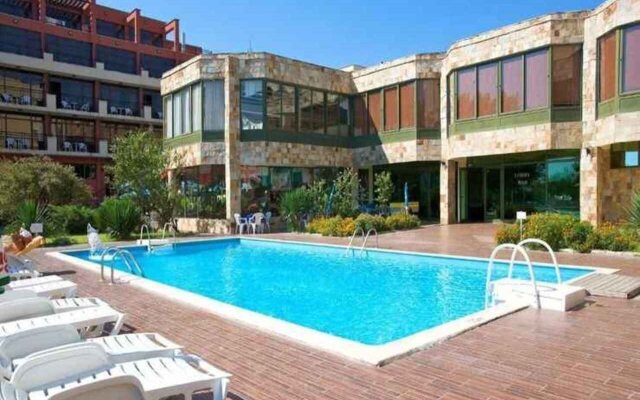 Hotel Amfibia Beach