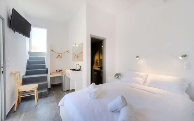 Katris Apartments