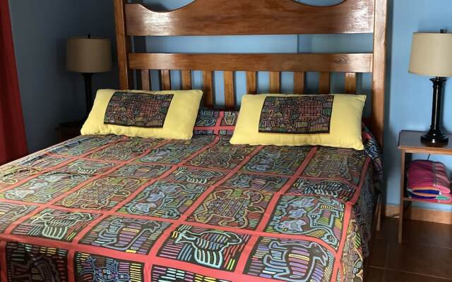 Las Lajas Beach Resort