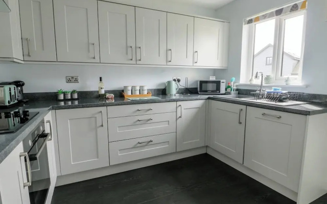 4 Parc Delfryn