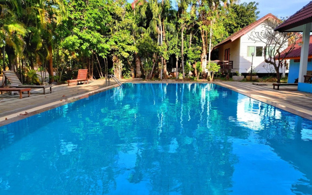 Thongpaeka Hotel