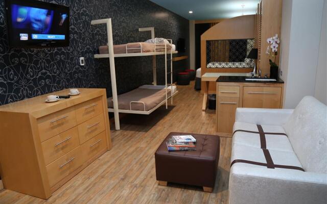 Tryp Times Square South