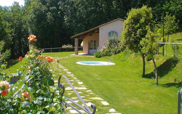 Apartment in Tuscany With Pool & Golf Access