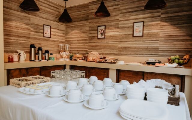 Pousada Paris Hostelli