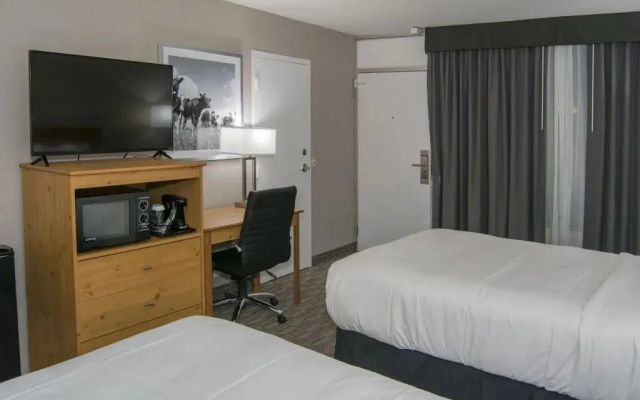 Ramada Inn