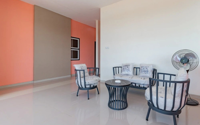 Sans Hotel Berau Square