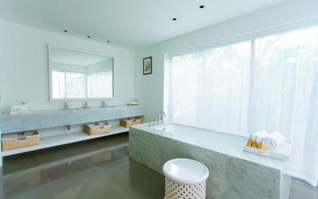 5BR Beachfront Villa 1000m2 Sanctuary Hồ Tràm