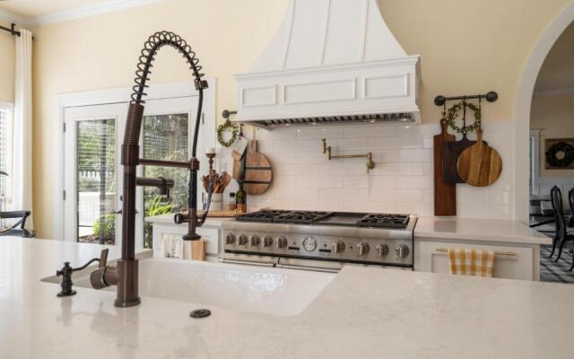 The Plantation House Boutique Inn