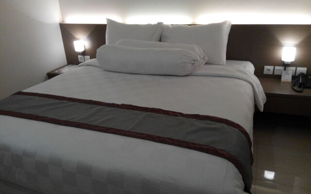 Viva Hotel Kediri, Azana Hotels Collection