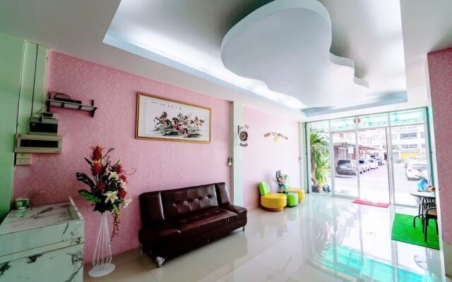 OYO 75377 Check In House