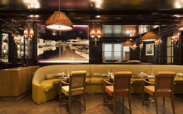 Отель Ritz Paris