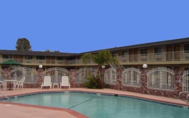 Sunset Inn Lake Oroville