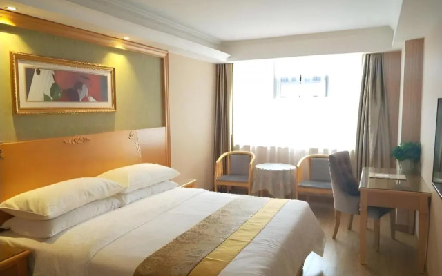 Vienna Hotel Chengdu Chunxi Road Tianfu Plaza Subway Station