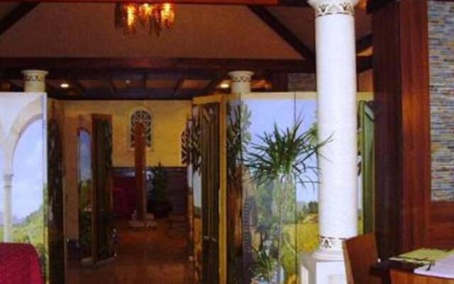 Golden Tulip Andalusia