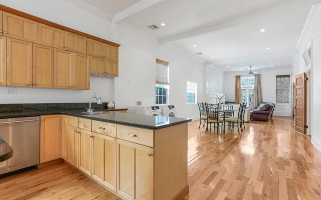 Spacious Condo in the Center of NOLA