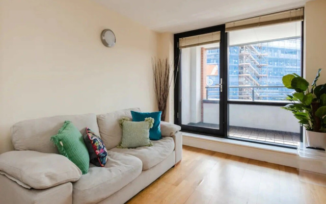 Vivid Apartment in Central London