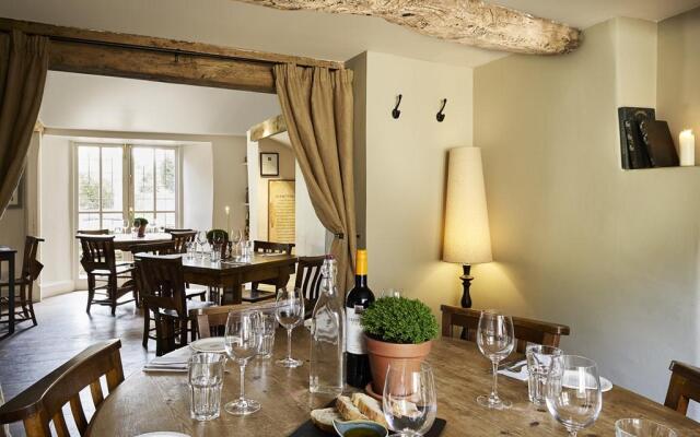 The Masons Arms