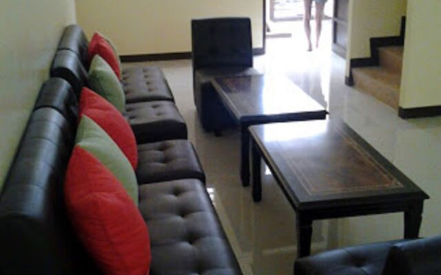 Crossroads Hostel Manila