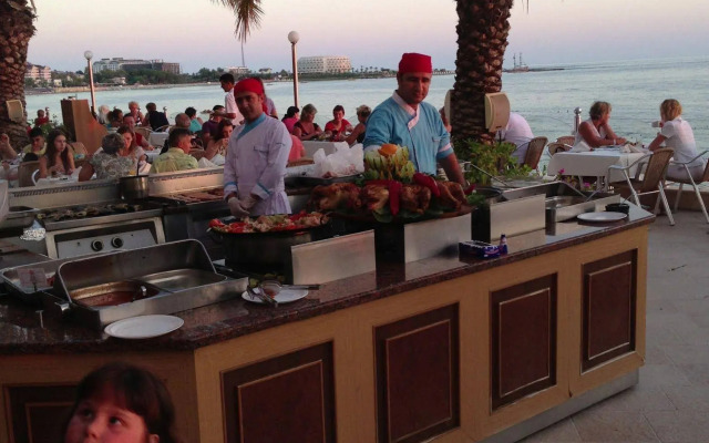 Rubi Hotel