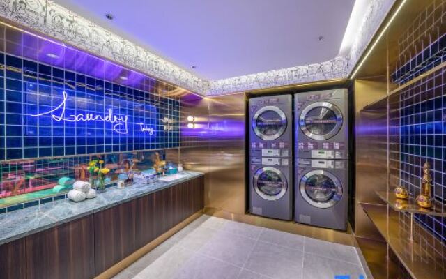 Manxin Hotel Wuhan Huanghelou Shouyi Square