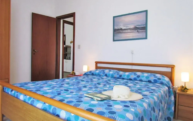 Pleasant Holiday Home With Shared Swimming Pool