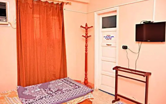 Fontana Luxor Hostel