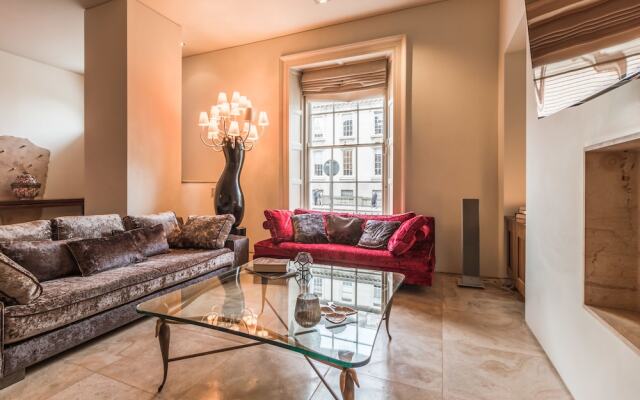 The Oscar Wilde Suite by 5STARSTAY