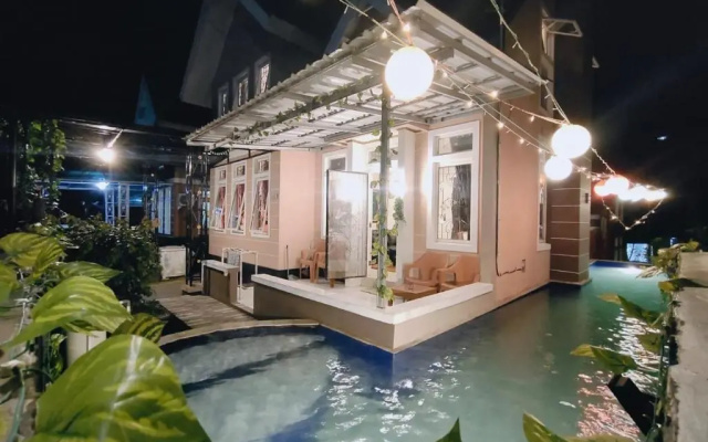 Villa kota bunga 3 BR Kolam renang pribadi