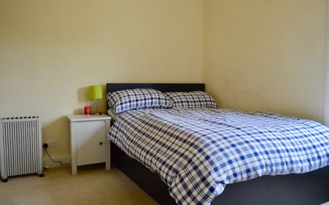 1 Bedroom Flat in Shandon