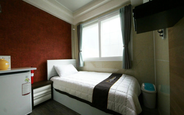 Guest House Myeongdong 2