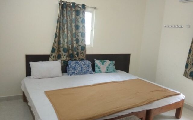 Iroomz Sri Srinivasa Residency