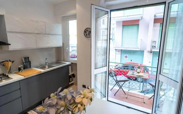 [Liguria - 5 stelle] a due passi dal mare