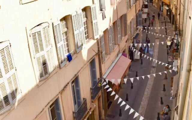 Lumineux Aix Plein Centre avec Parking privé Gratuit