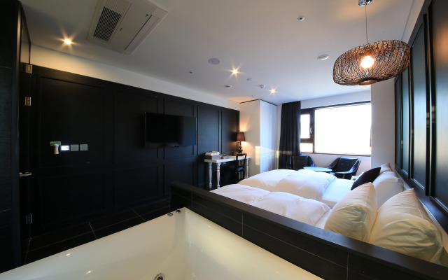 Hotel the Designers Seoul Station