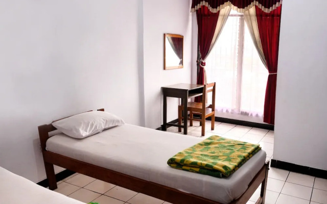 Hotel Wisata by ZUZU