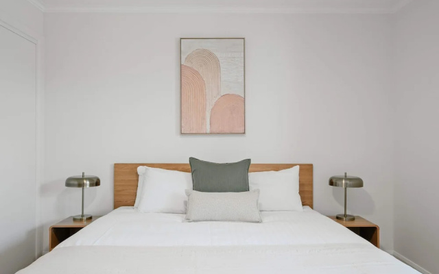 Prickly Pear Stays in Ranclaud, 1-bedroom – Guest Rooms – Newcastle