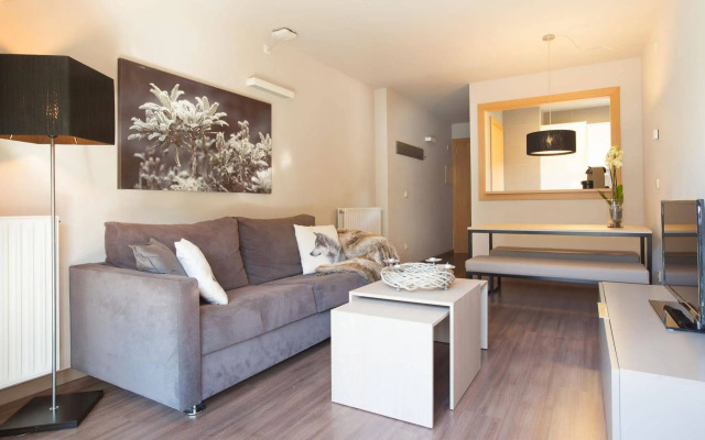 Tarter Mountain Suites