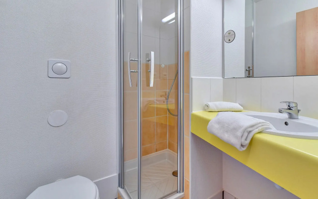 B&B HOTEL Pau Lescar