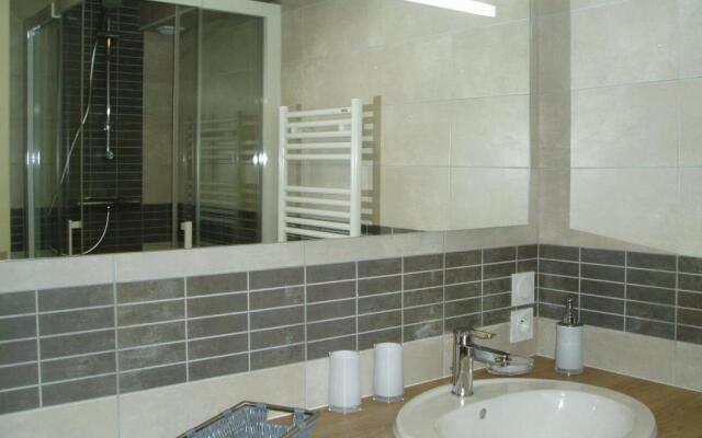 Appartement Le Palais, 1 pièce, 4 personnes - FR-1-418-73