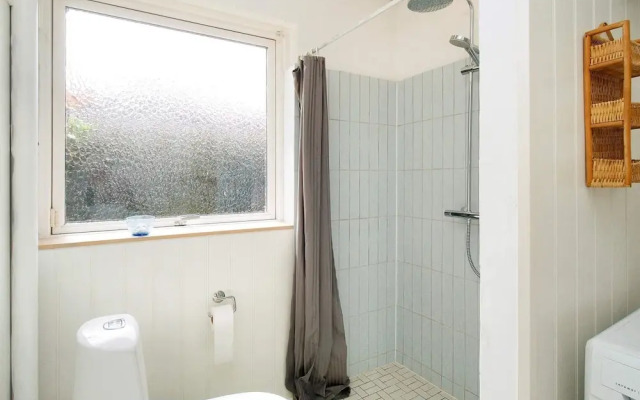 8 Person Holiday Home in Asnaes