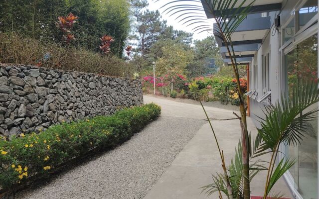 Pinewoods Guest House