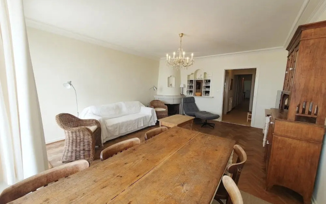 Charming Apartment Near the Beach