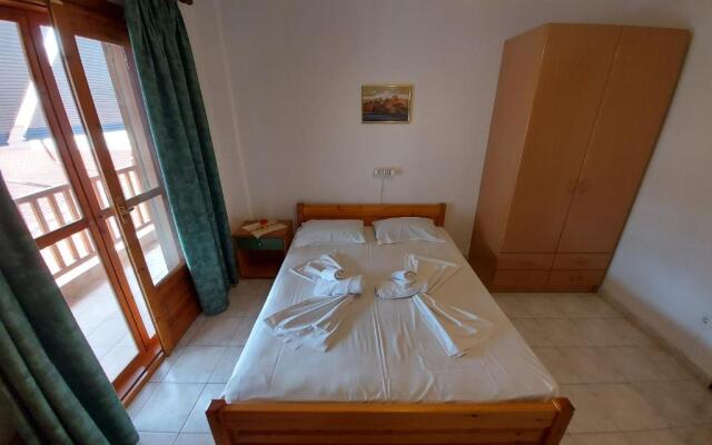Mina-Maria Apartments