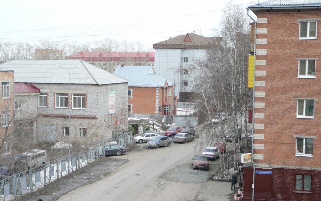 Apartment on Melnichnaya 24