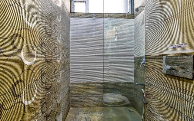 Fabhotel The Castle Homestay