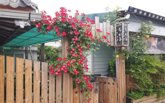 1928 Suimmaru Hanok Guesthouse