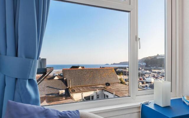 Seaward Apartment - Sea Views Village Centre