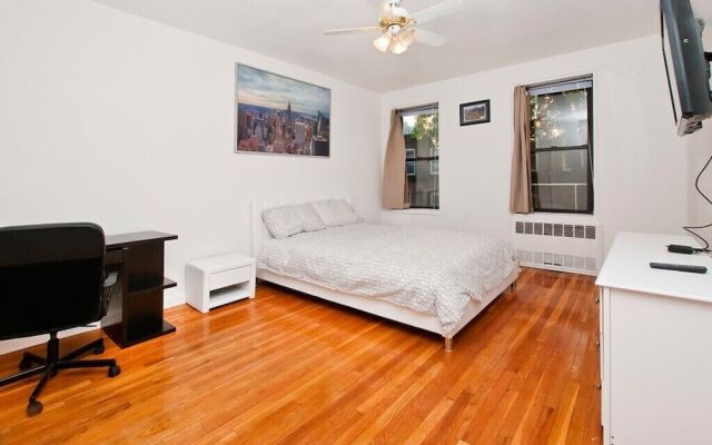 Renovated 2 BR on Upper East Side