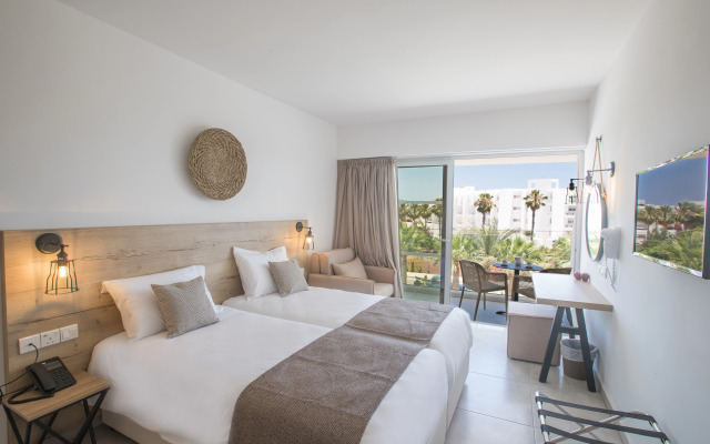 Bohemian Gardens Hotel